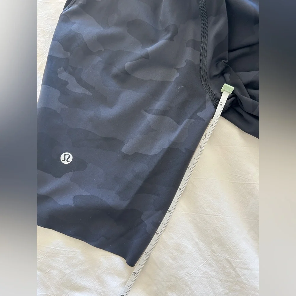 Lululemon Base Pace High-Rise Short 8" size 4 - Picture 7 of 8